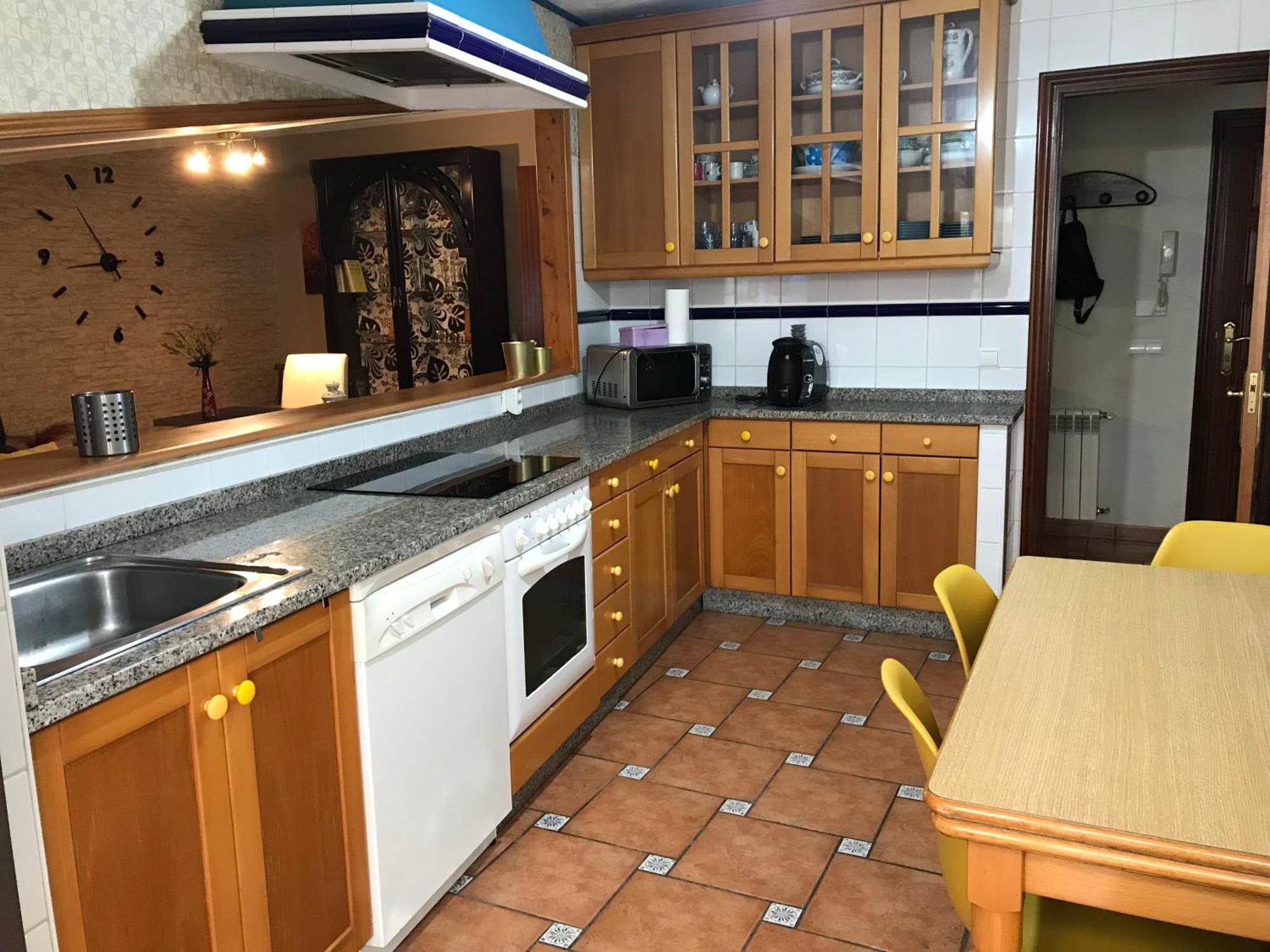 Apartamento Con Amplia Terraza Cerca Del Hospital Clinico Santiago de Compostela Exterior foto